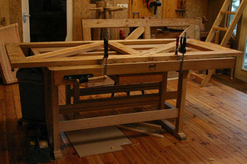 Tuindeur frame op werkbank